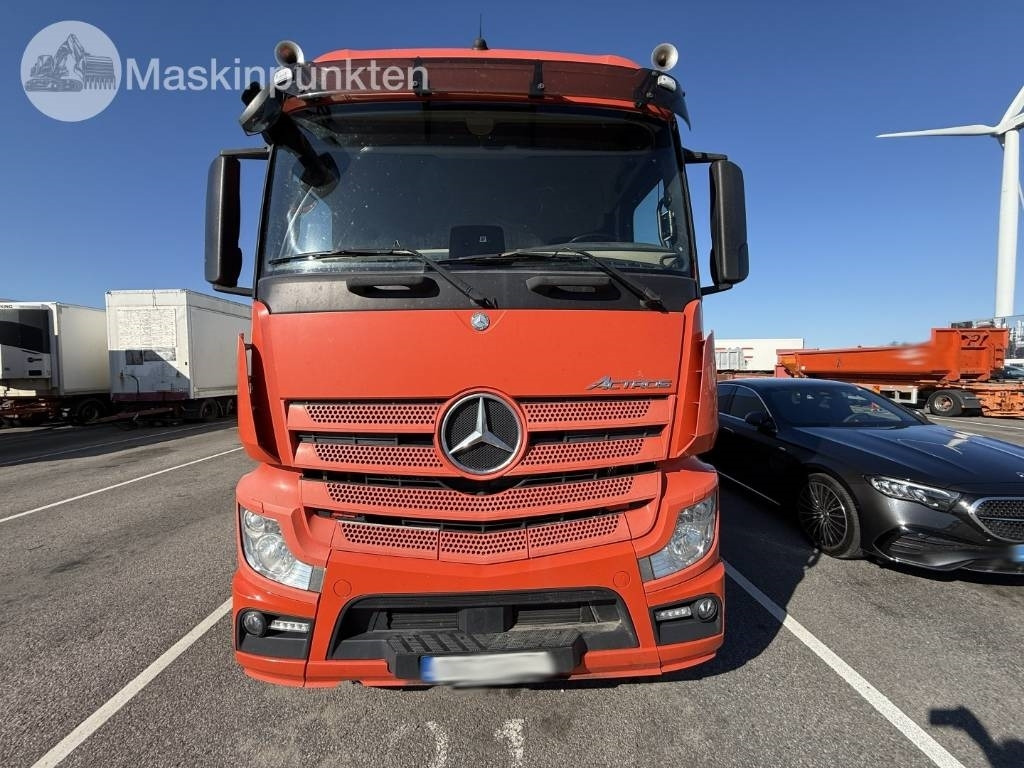 Mercedes-Benz Actros 2551 - Kamion frigorifer: foto 2 Mercedes-Benz Actros 2551 - Kamion frigorifer: foto 2