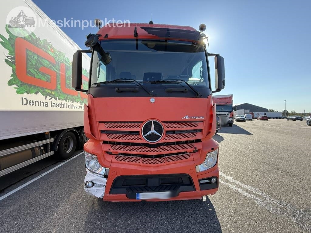 Mercedes-Benz Actros 2551 - Kamion frigorifer: foto 2 Mercedes-Benz Actros 2551 - Kamion frigorifer: foto 2