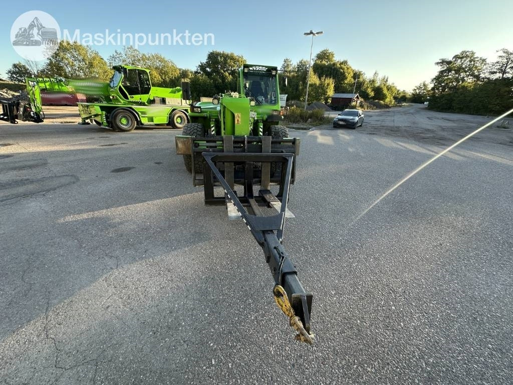 Merlo P 40.17 Plus - Ekskavator teleskopik: foto 2 Merlo P 40.17 Plus - Ekskavator teleskopik: foto 2