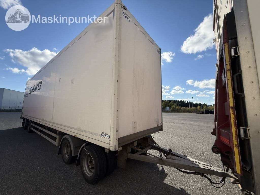 NTM UTP-39L-4 - Rimorkio me vagonetë të mbyllur: foto 2 NTM UTP-39L-4 - Rimorkio me vagonetë të mbyllur: foto 2