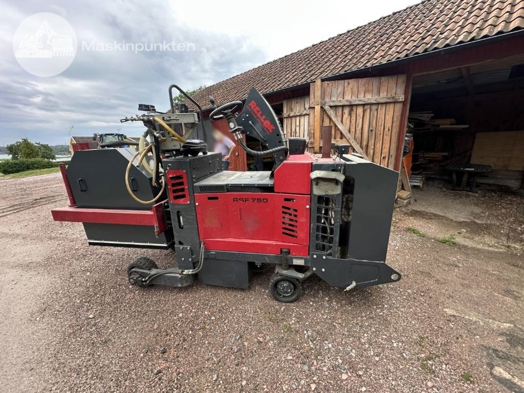 Rellock RSF 750 - Hapës kanalesh: foto 4 Rellock RSF 750 - Hapës kanalesh: foto 4