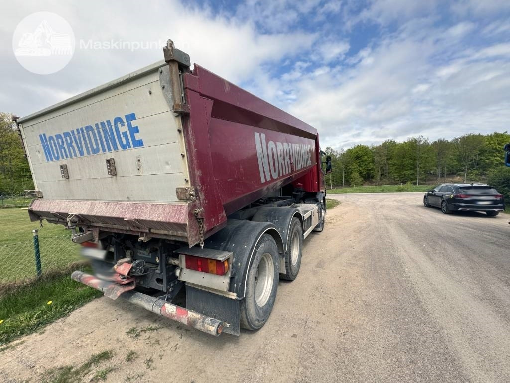 Scania G 400 - Kamion vetëshkarkues: foto 4 Scania G 400 - Kamion vetëshkarkues: foto 4