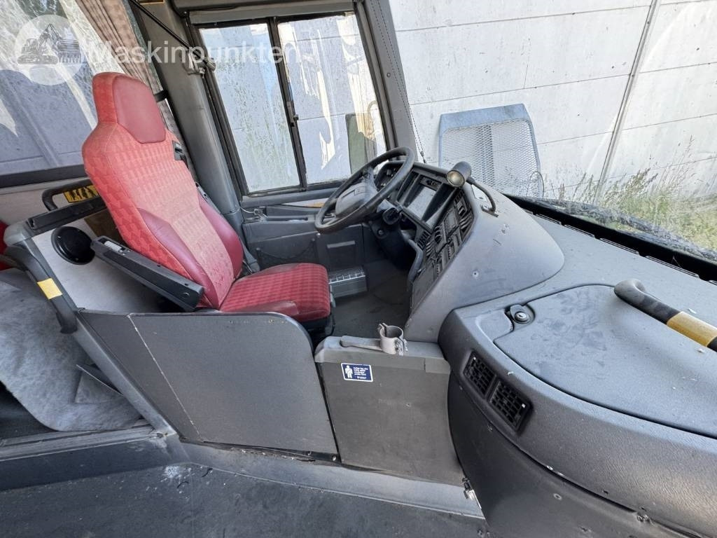 Autobus suburban Volvo B 12 M: foto 10