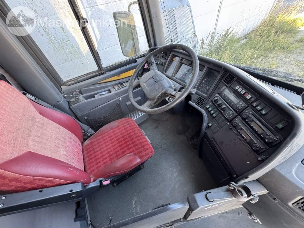 Autobus suburban Volvo B 12 M: foto 11
