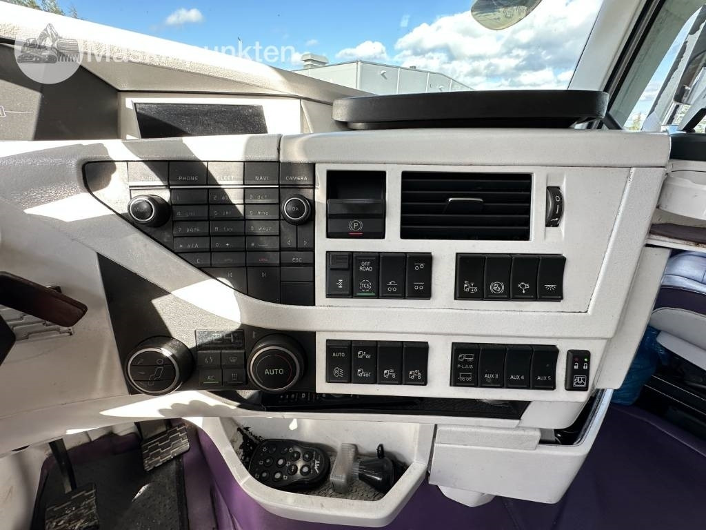Kamion vagonetë Volvo FH 16 750: foto 27
