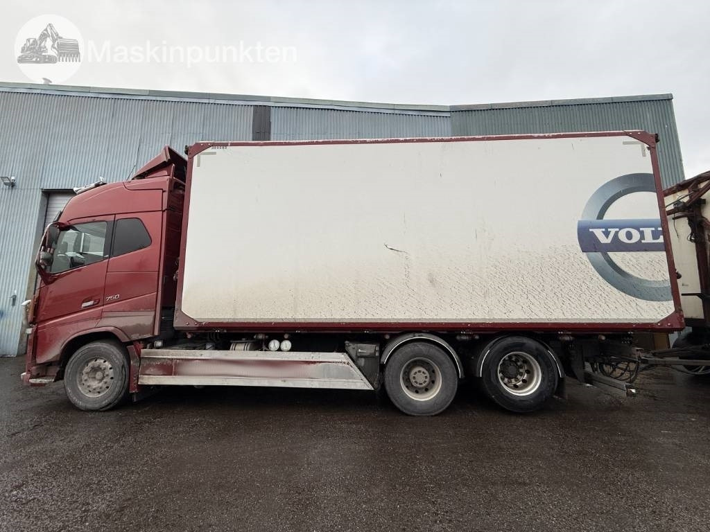 Lizingu i Volvo FH 16  Volvo FH 16: foto 12