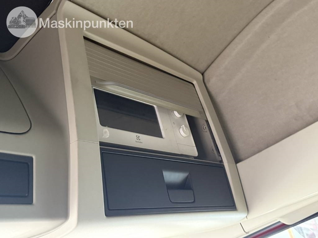 Lizingu i Volvo FH 16  Volvo FH 16: foto 26