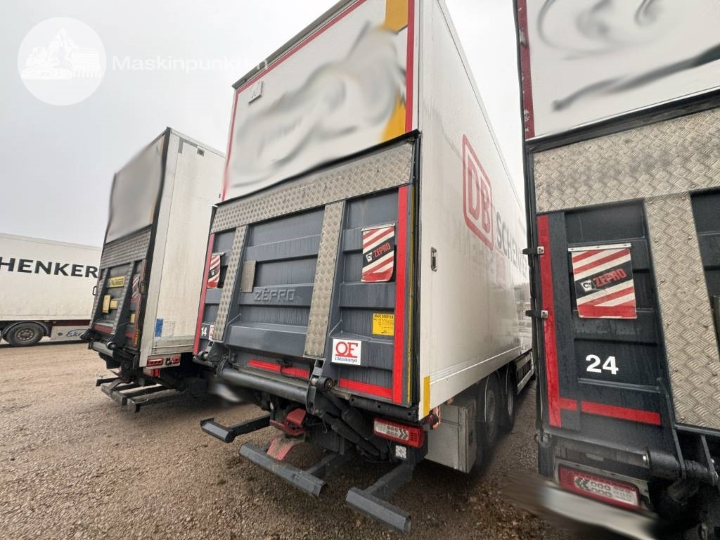 Volvo FH 500 - Kamion vagonetë: foto 5 Volvo FH 500 - Kamion vagonetë: foto 5