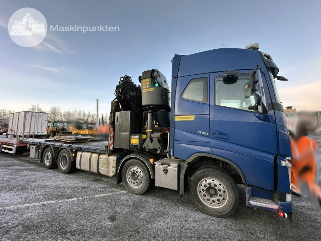 Volvo FH 540 - Kamion me vinç: foto 2 Volvo FH 540 - Kamion me vinç: foto 2