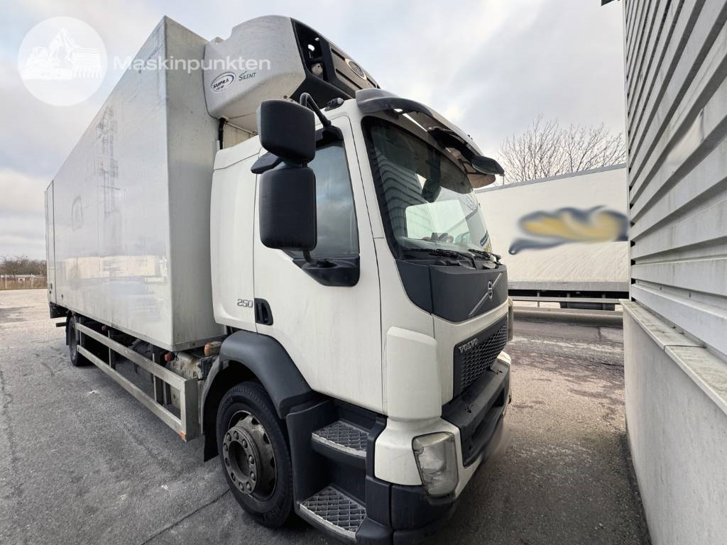 Volvo FL 250 - Kamion frigorifer: foto 1 Volvo FL 250 - Kamion frigorifer: foto 1