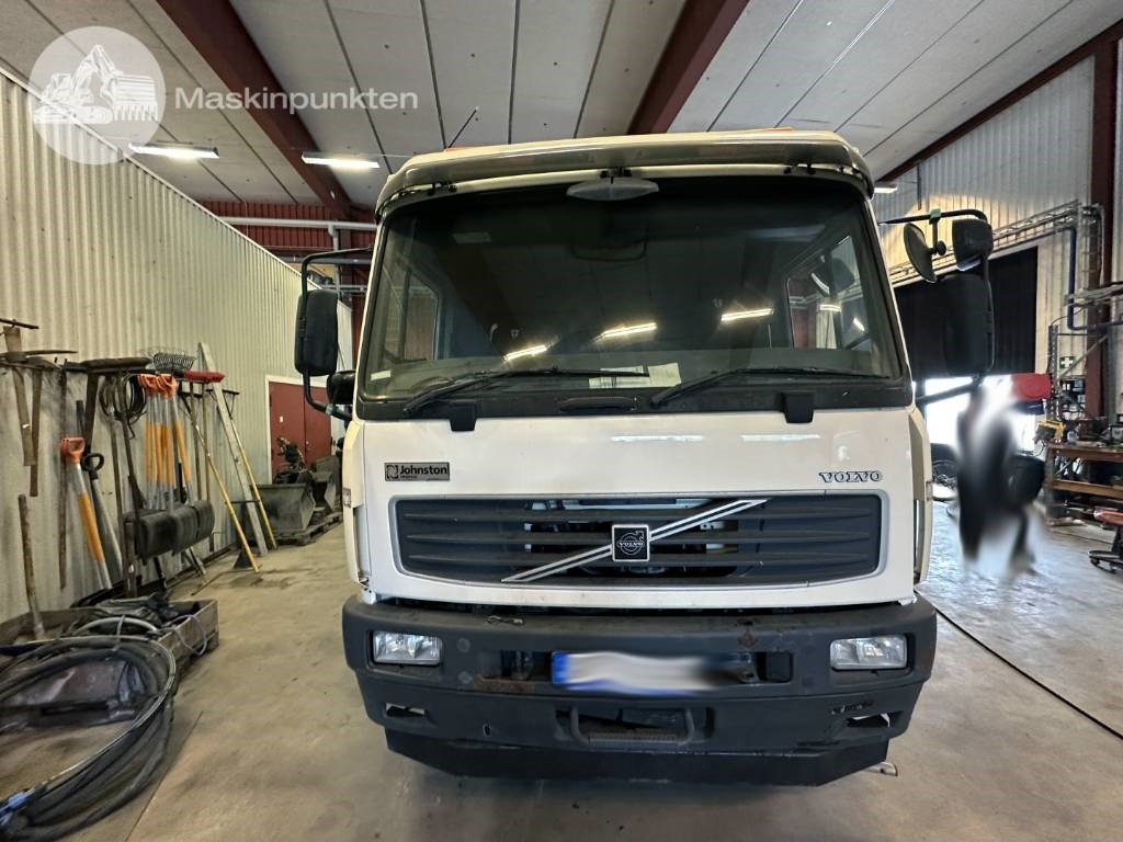 Volvo FL 618 - Kamion mbeturinash: foto 3 Volvo FL 618 - Kamion mbeturinash: foto 3