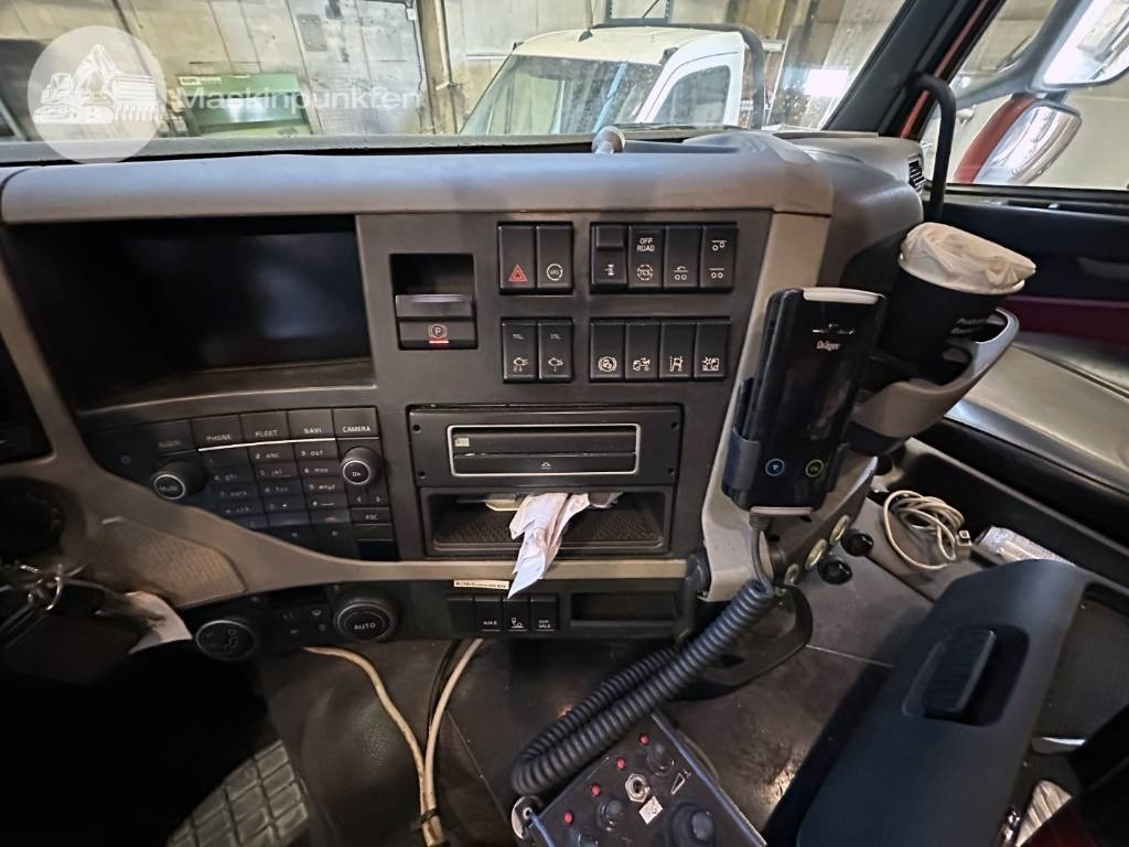 Lizingu i Volvo FM 460 LAXO TMA Volvo FM 460 LAXO TMA: foto 24 Lizingu i Volvo FM 460 LAXO TMA Volvo FM 460 LAXO TMA: foto 24