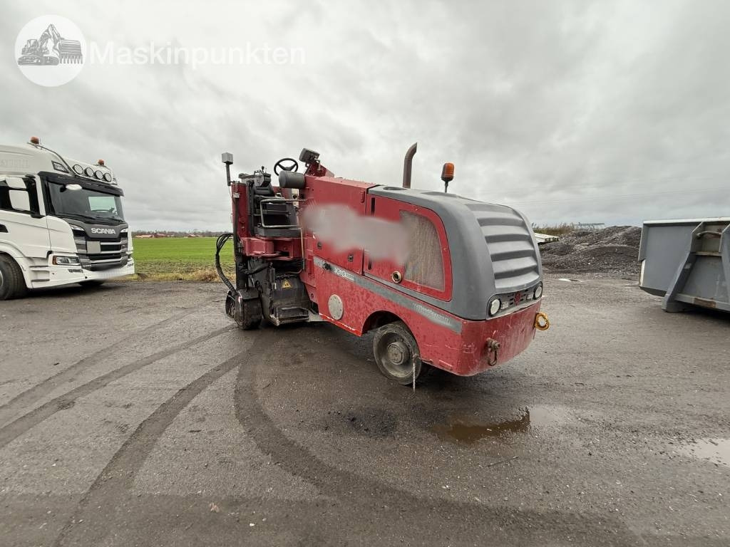 Wirtgen W 100 - Frezë asfalti: foto 1 Wirtgen W 100 - Frezë asfalti: foto 1