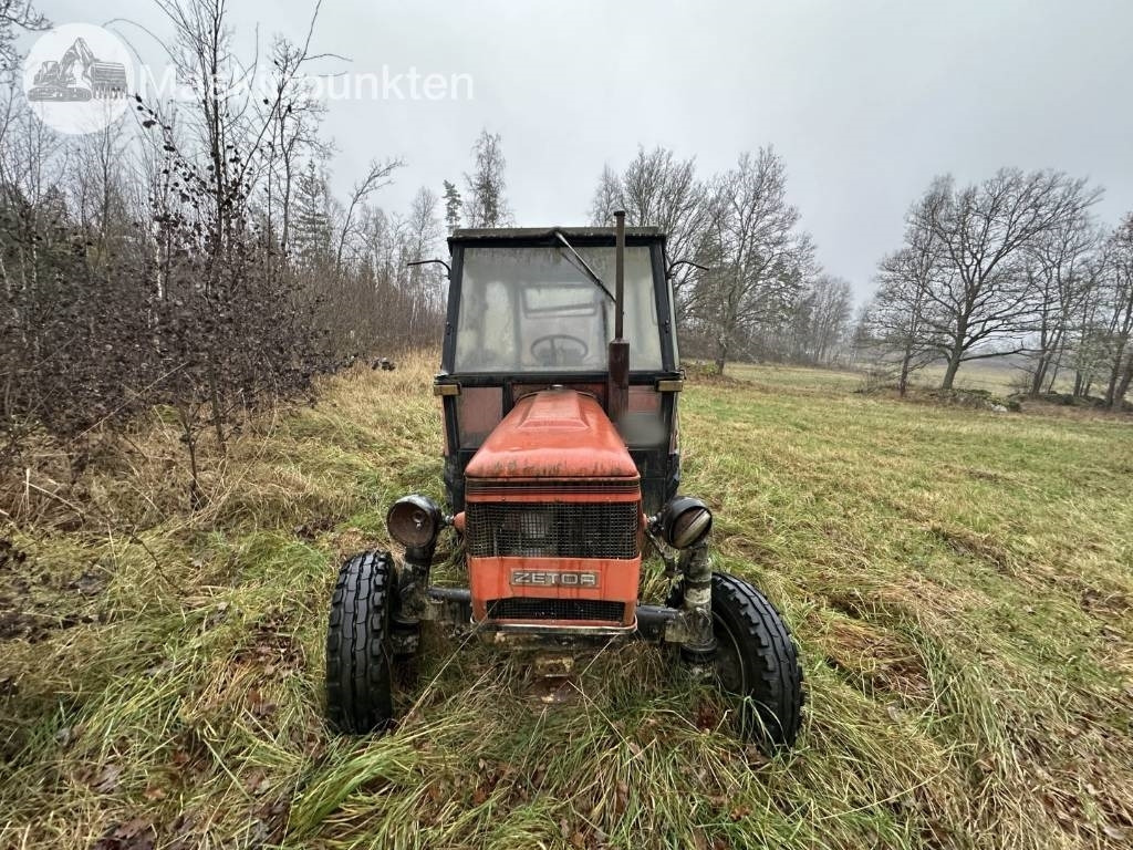 Zetor 6718 - Traktor: foto 2 Zetor 6718 - Traktor: foto 2