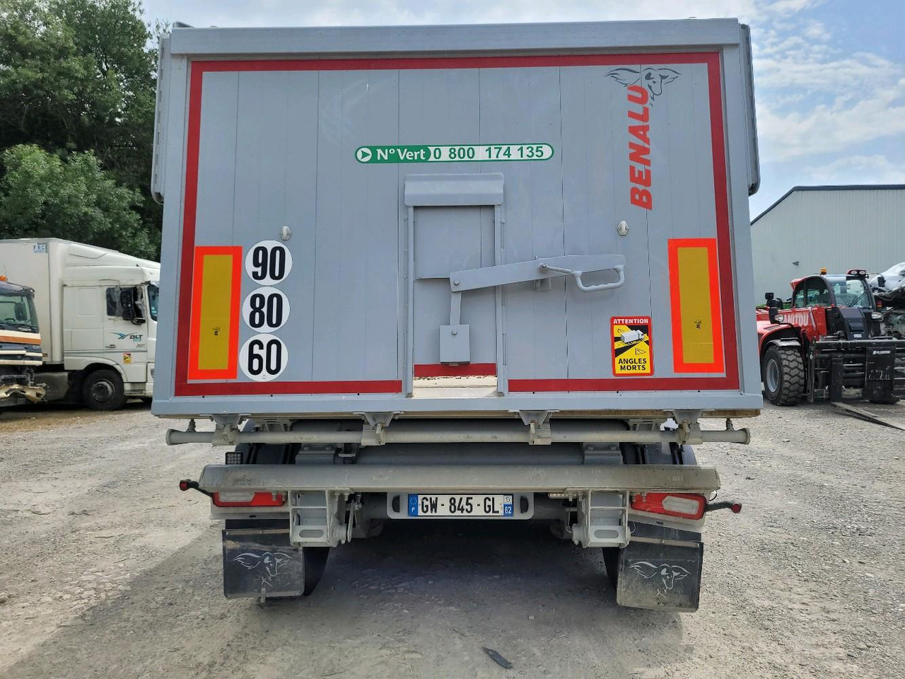 BENALU BENNE C39 3 ESSIEUX - Gjysmë rimorkio vetëshkarkuese: foto 4 BENALU BENNE C39 3 ESSIEUX - Gjysmë rimorkio vetëshkarkuese: foto 4