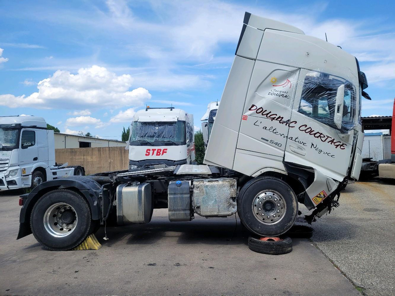 VOLVO FH 540 - Gjysmë-kamion: foto 3 VOLVO FH 540 - Gjysmë-kamion: foto 3