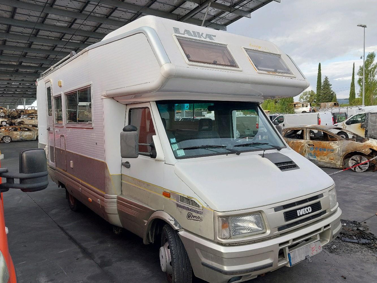 IVECO LAIKA 35.12 CAMPING 122 - Kamper alcove: foto 2 IVECO LAIKA 35.12 CAMPING 122 - Kamper alcove: foto 2
