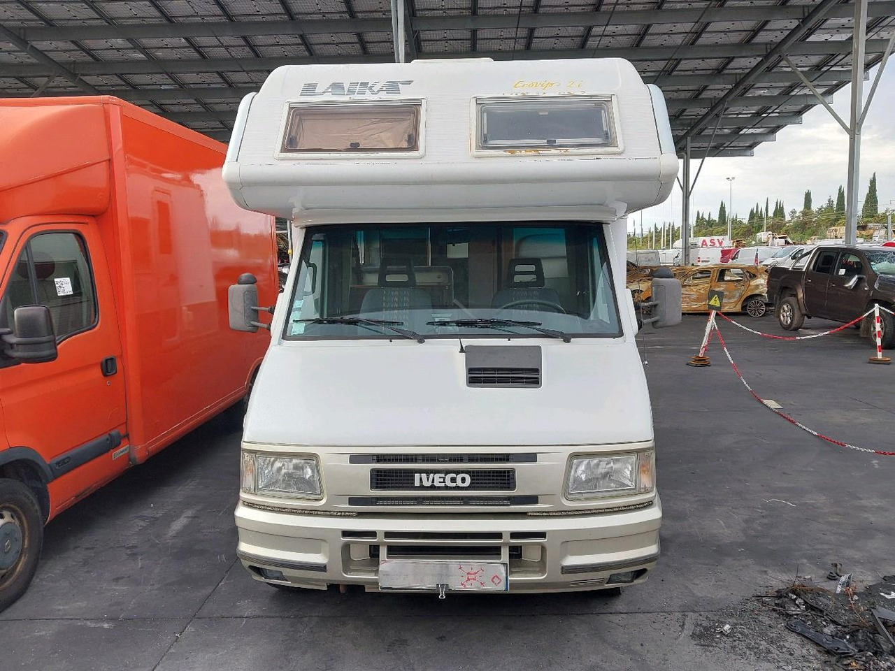IVECO LAIKA 35.12 CAMPING 122 - Kamper alcove: foto 1 IVECO LAIKA 35.12 CAMPING 122 - Kamper alcove: foto 1