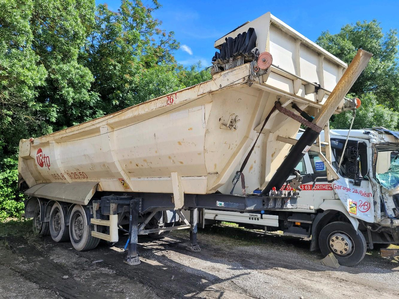 LOUAULT BENNE TP SR39 - Gjysmë rimorkio vetëshkarkuese: foto 1 LOUAULT BENNE TP SR39 - Gjysmë rimorkio vetëshkarkuese: foto 1