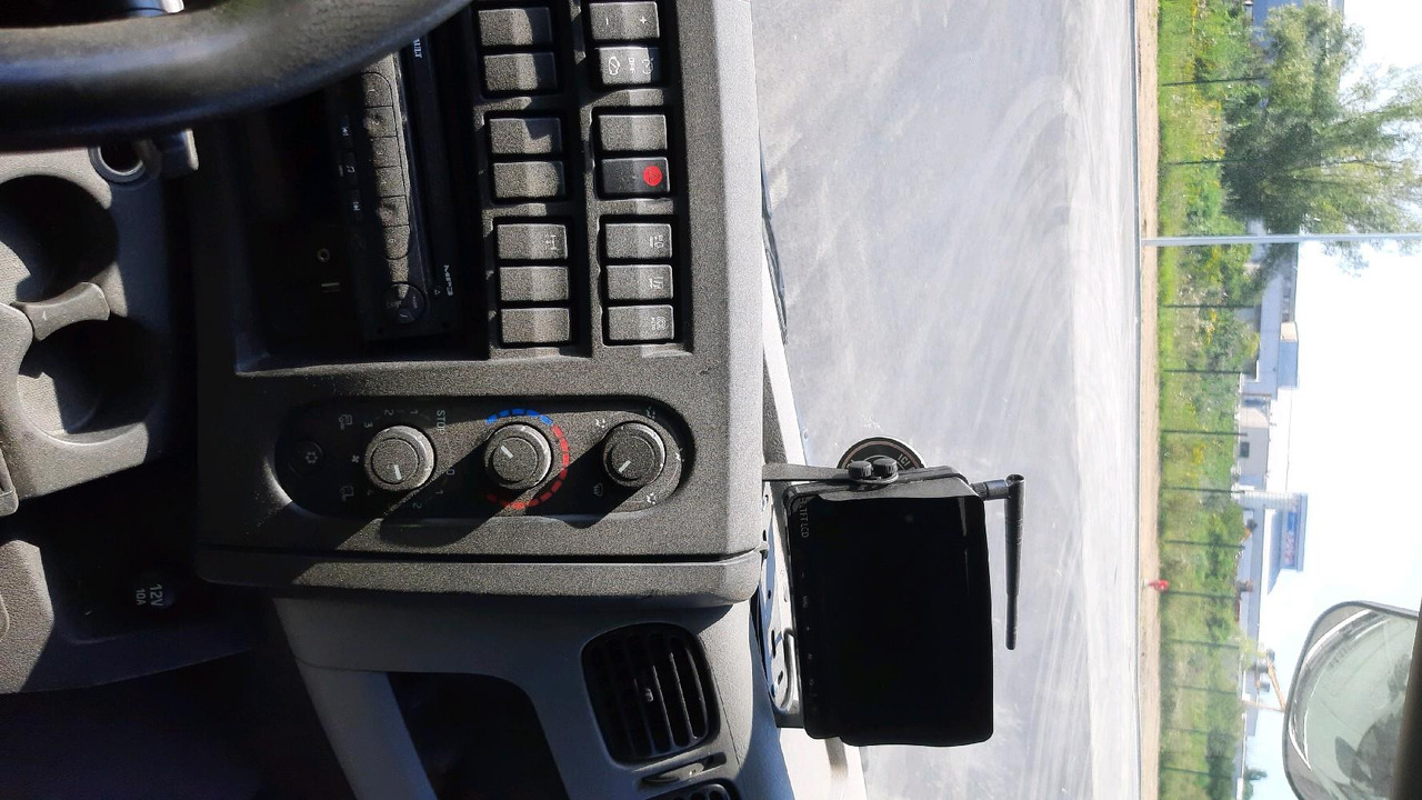 Kamion frigorifer RENAULT PORTEUR FRIGO D: foto 12