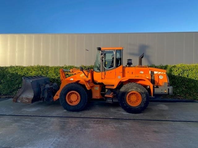 Doosan DL 200 - Fadrom me goma: foto 3 Doosan DL 200 - Fadrom me goma: foto 3