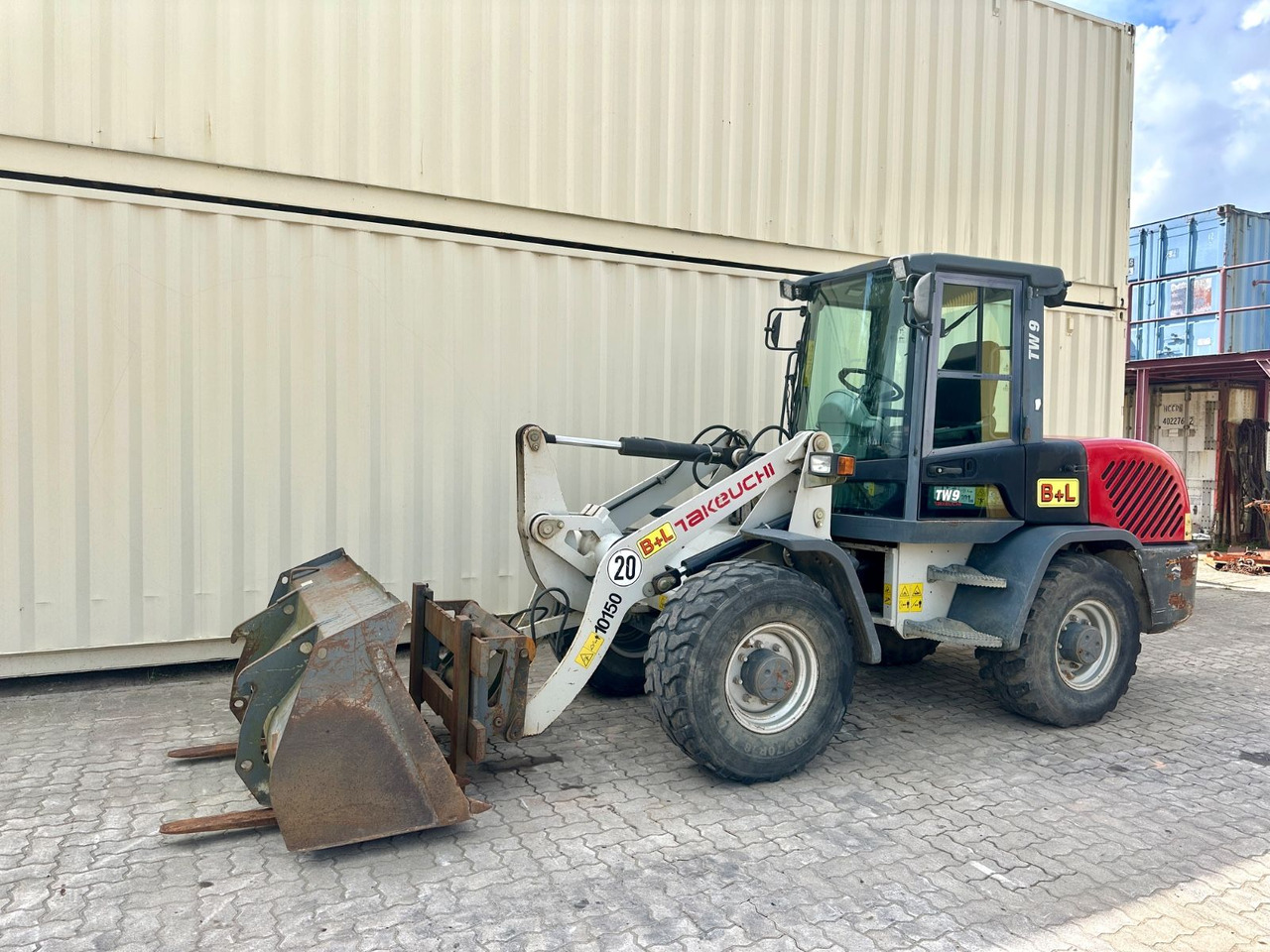 Terex TL80/2014 BJ/Schaufel + Gabel/ Deutsche Maschine - Fadrom me goma: foto 1 Terex TL80/2014 BJ/Schaufel + Gabel/ Deutsche Maschine - Fadrom me goma: foto 1