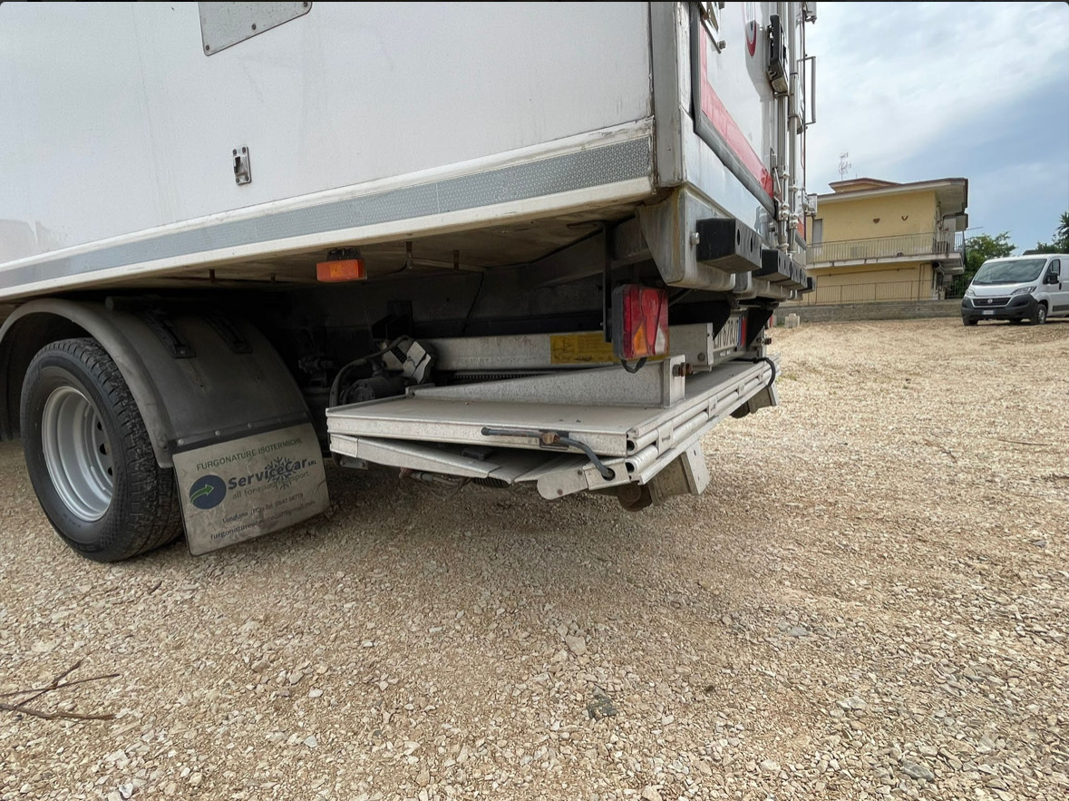 IVECO DAILY 60C17 - Kamion frigorifer: foto 4 IVECO DAILY 60C17 - Kamion frigorifer: foto 4