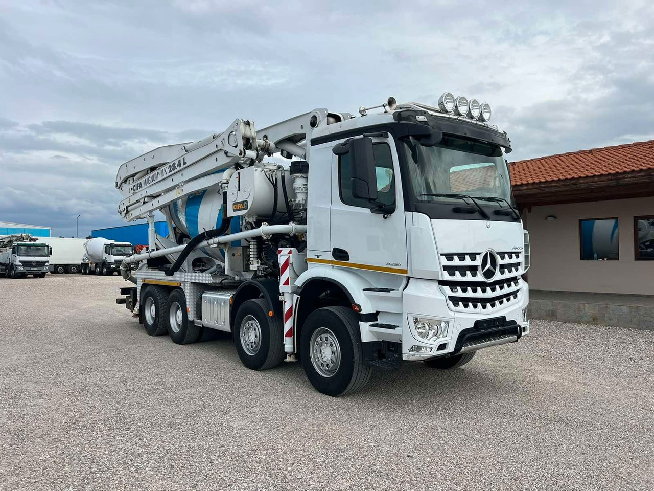 Mercedes-Benz AROCS 3251 CIFA MAGNUM MK28.4L - Pompë betoni: foto 1 Mercedes-Benz AROCS 3251 CIFA MAGNUM MK28.4L - Pompë betoni: foto 1