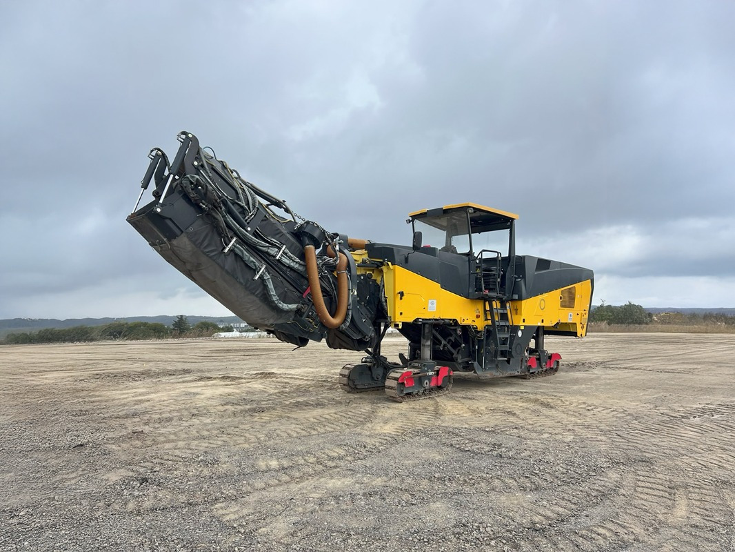 BOMAG DE BM 2200/75 Stage IV/Tier 4f - Frezë asfalti: foto 1 BOMAG DE BM 2200/75 Stage IV/Tier 4f - Frezë asfalti: foto 1