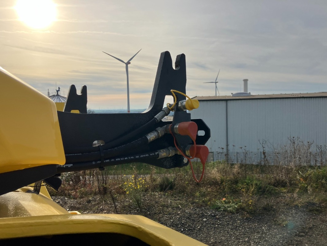 Rul BOMAG DE BW 174 AP-5 AM Hybrid Stage V/Tier 4f: foto 35 Rul BOMAG DE BW 174 AP-5 AM Hybrid Stage V/Tier 4f: foto 35