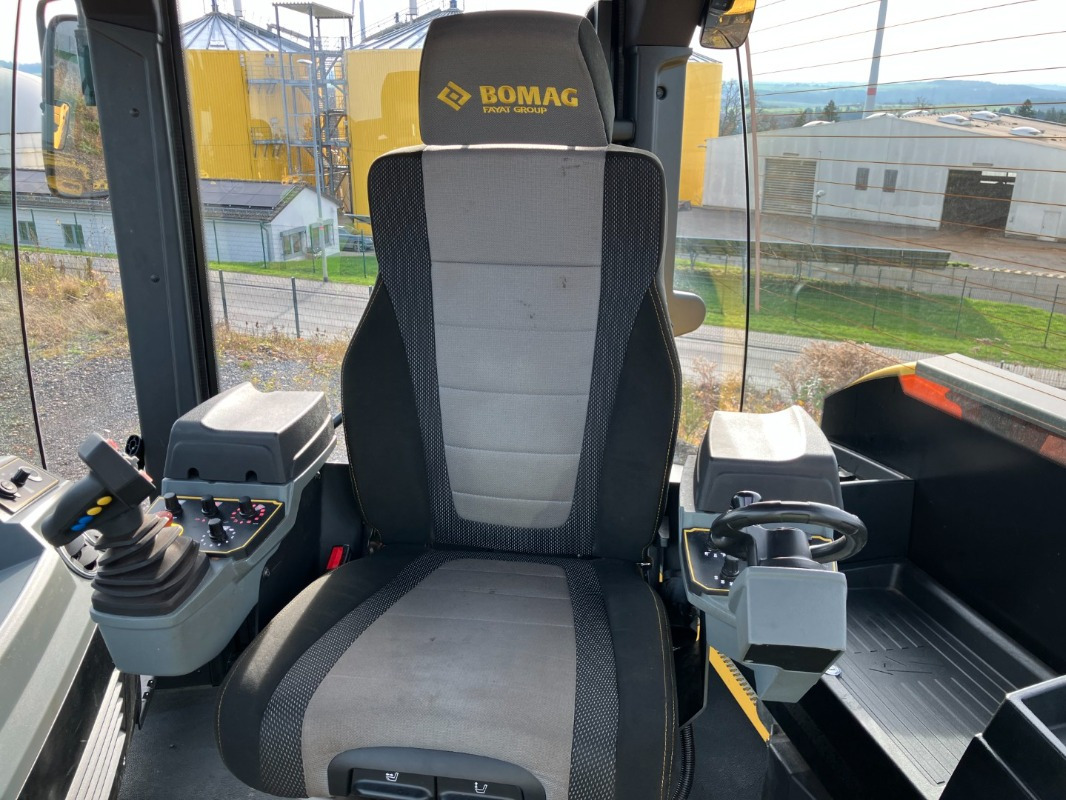 Rul BOMAG DE BW 174 AP-5 AM Hybrid Stage V/Tier 4f: foto 13 Rul BOMAG DE BW 174 AP-5 AM Hybrid Stage V/Tier 4f: foto 13