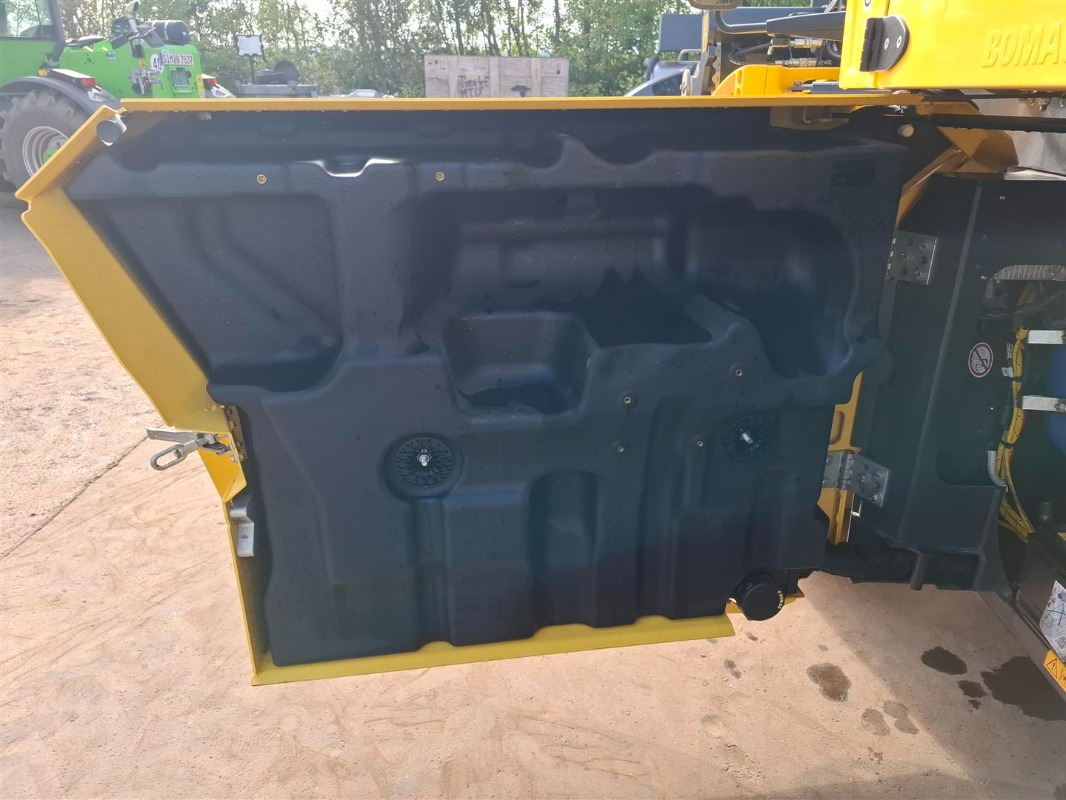 Rul rrugësh BOMAG DE BW 174 AP-5 AM Hybrid Stage V/Tier 4f: foto 8