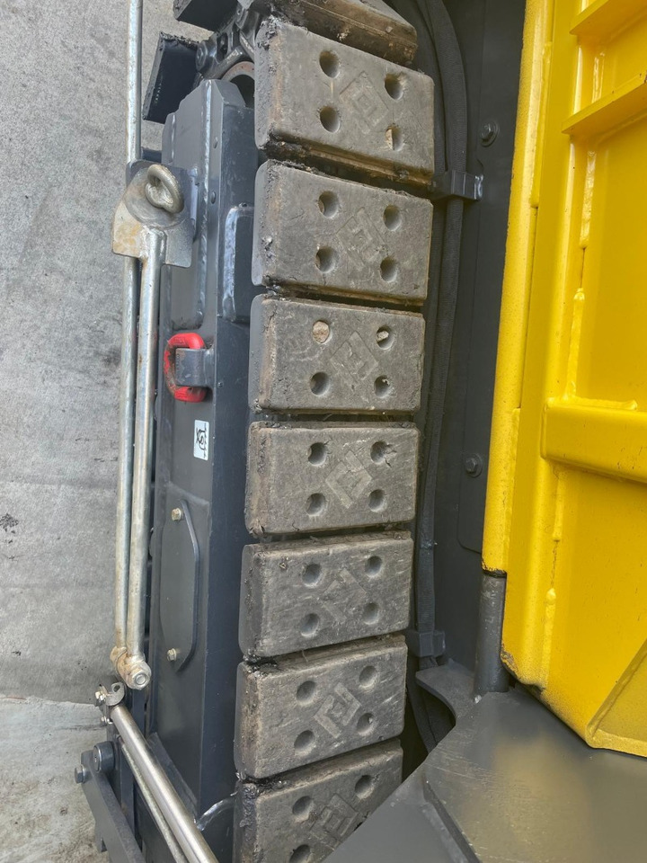 BOMAG IT BF 200 C-2 S200 TV Stage V/Tier 4f - Shtrues asfalti: foto 5 BOMAG IT BF 200 C-2 S200 TV Stage V/Tier 4f - Shtrues asfalti: foto 5