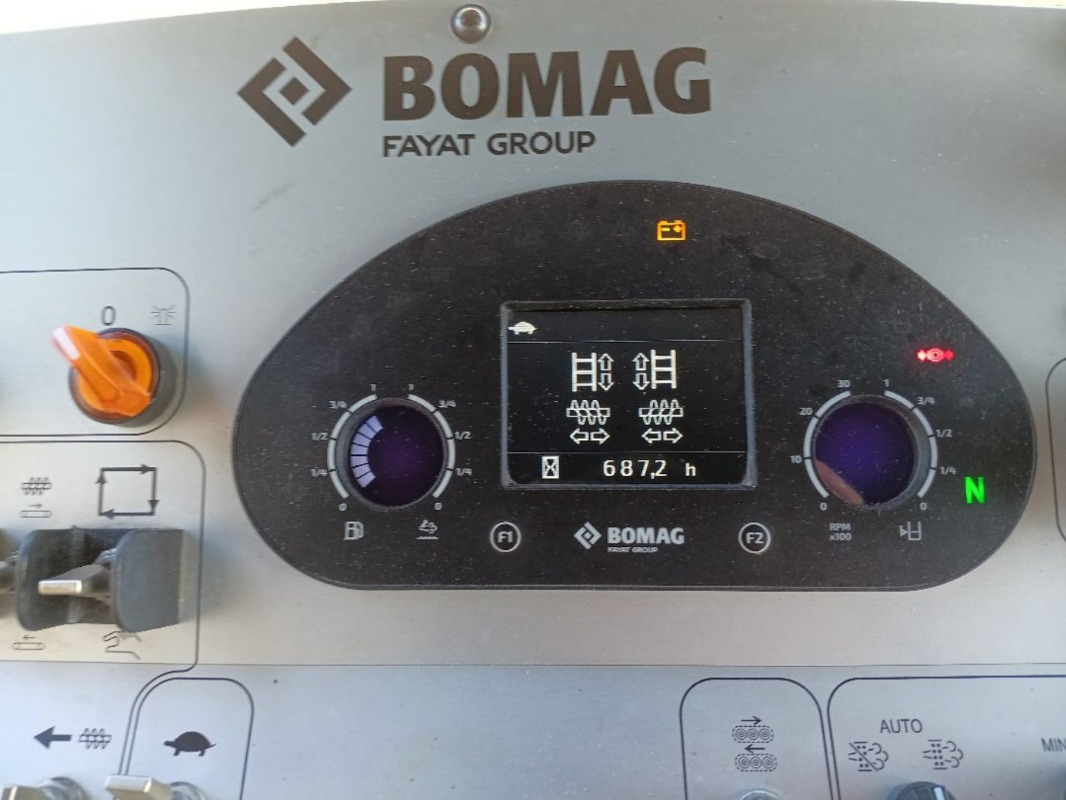 BOMAG IT BF 300 C-2 S340-2 TV Stage V/Tier 4f - Shtrues asfalti: foto 3 BOMAG IT BF 300 C-2 S340-2 TV Stage V/Tier 4f - Shtrues asfalti: foto 3