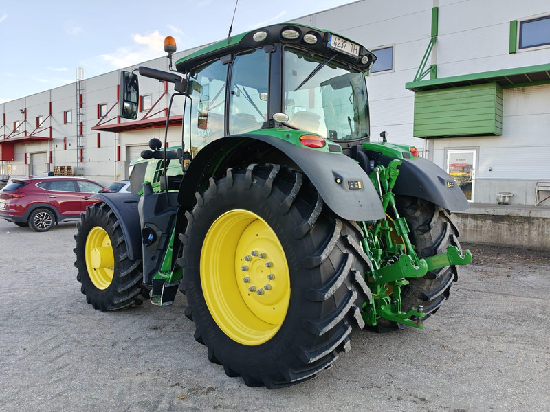 John Deere 6215R Autopowr - Traktor: foto 5 John Deere 6215R Autopowr - Traktor: foto 5