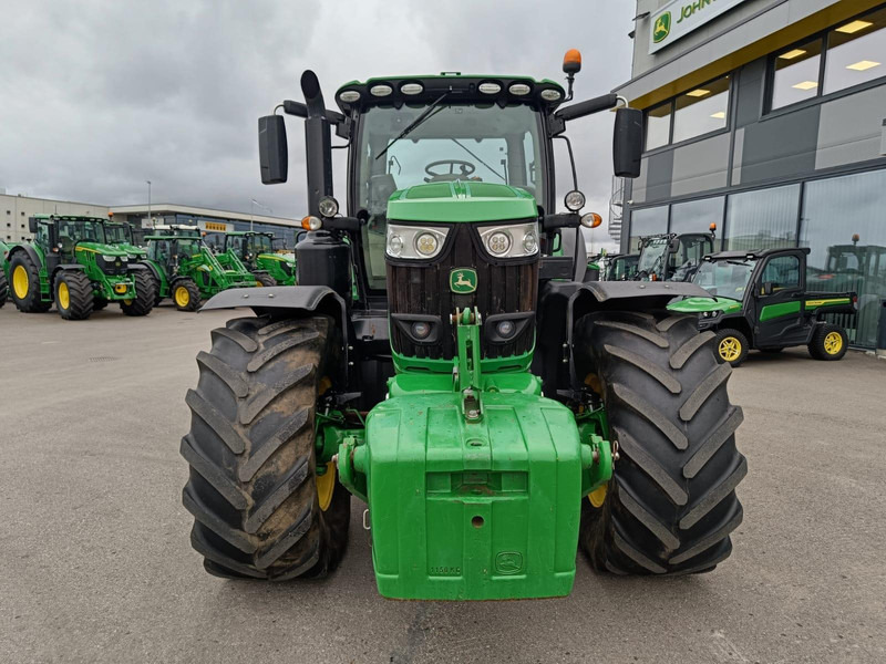John Deere 6215R - Traktor: foto 2 John Deere 6215R - Traktor: foto 2