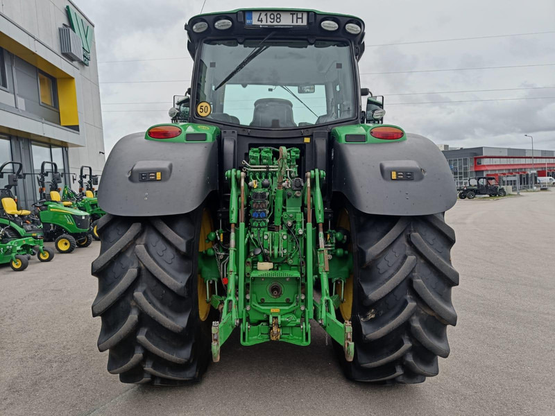 John Deere 6215R - Traktor: foto 4 John Deere 6215R - Traktor: foto 4