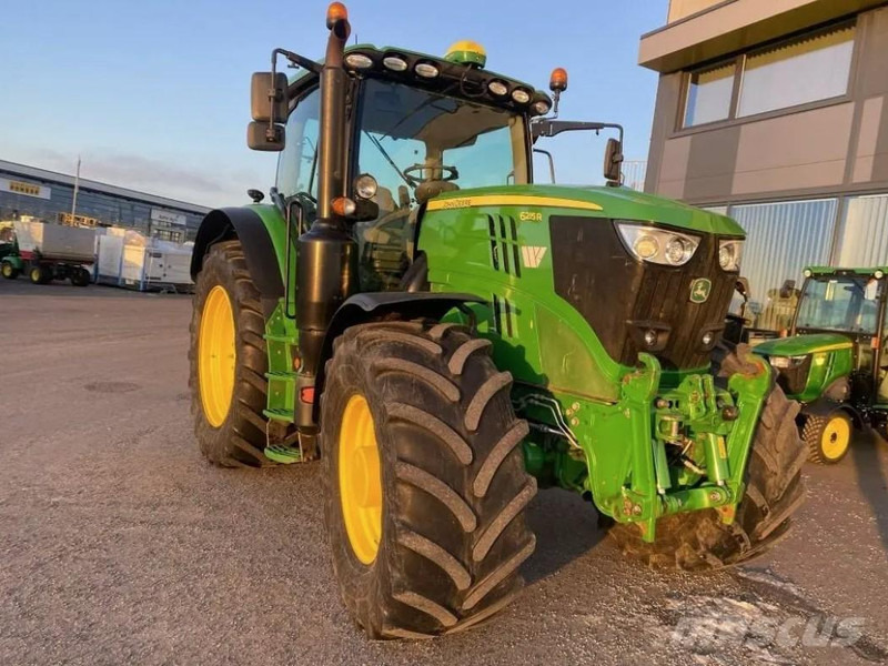 John Deere 6215R - Traktor: foto 2 John Deere 6215R - Traktor: foto 2
