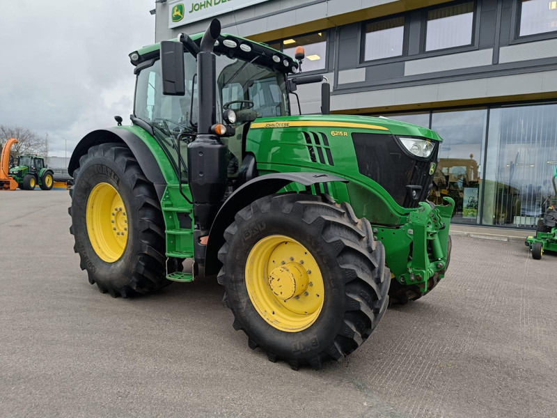 John Deere 6215R - Traktor: foto 1 John Deere 6215R - Traktor: foto 1