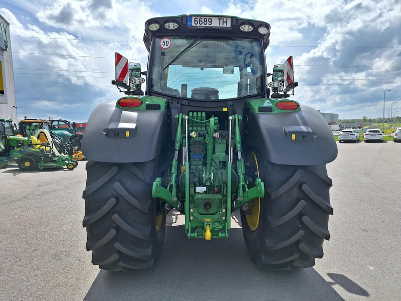 John Deere 6R 155 Autopower - Traktor: foto 4 John Deere 6R 155 Autopower - Traktor: foto 4