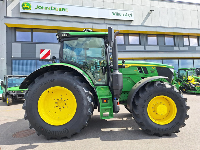 John Deere 6R 155 Autopower - Traktor: foto 2 John Deere 6R 155 Autopower - Traktor: foto 2