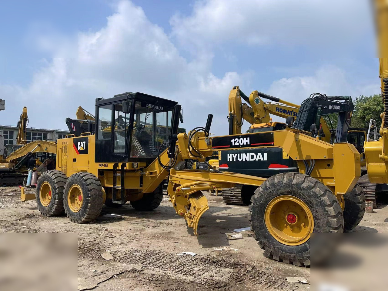 CATERPILLAR 120H - Makinë niveluese: foto 1 CATERPILLAR 120H - Makinë niveluese: foto 1