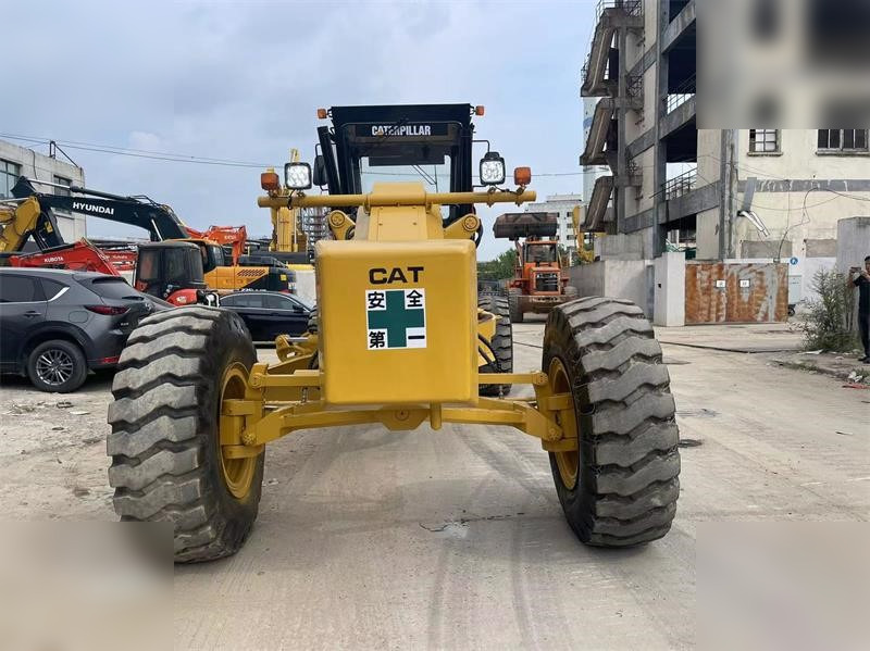 CATERPILLAR 140G - Makinë niveluese: foto 2 CATERPILLAR 140G - Makinë niveluese: foto 2