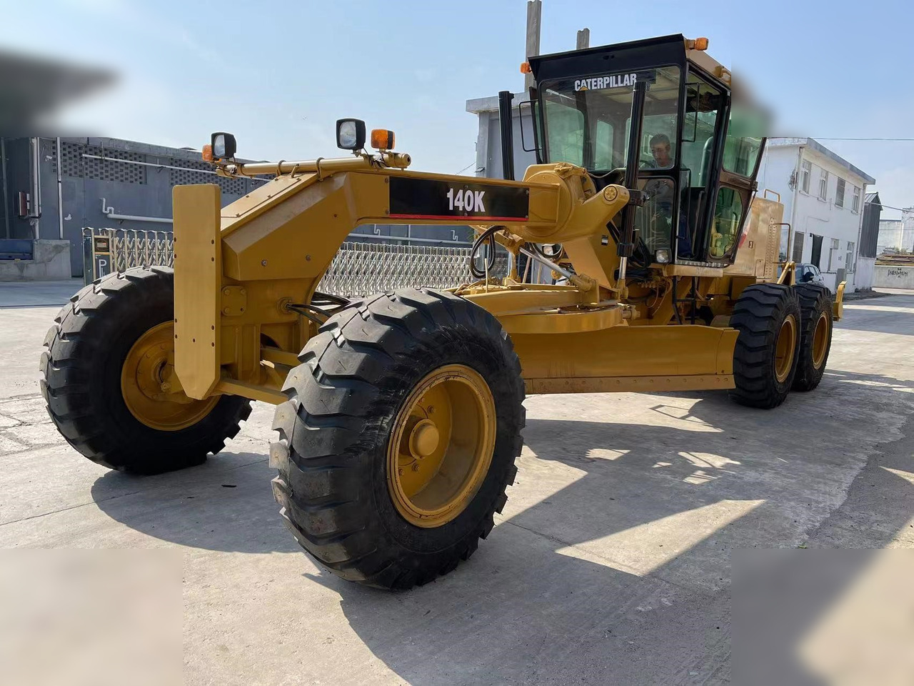 Makinë niveluese CATERPILLAR 140K: foto 6