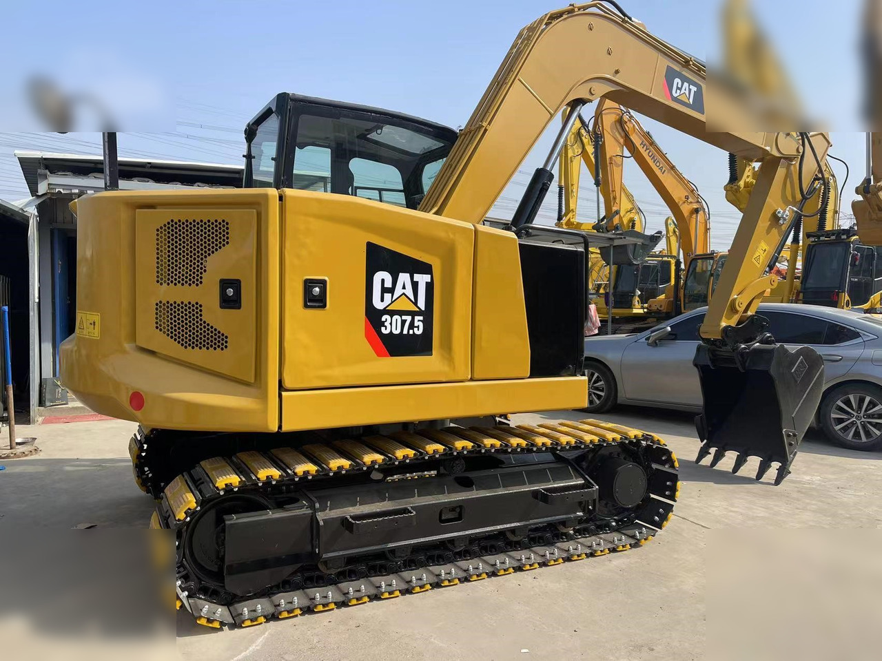 CATERPILLAR 307.5 - Ekskavator me zinxhirë: foto 5 CATERPILLAR 307.5 - Ekskavator me zinxhirë: foto 5
