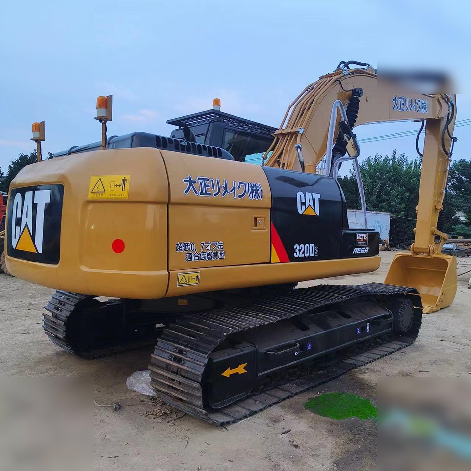 CATERPILLAR 320D2 - Ekskavator me zinxhirë: foto 3 CATERPILLAR 320D2 - Ekskavator me zinxhirë: foto 3