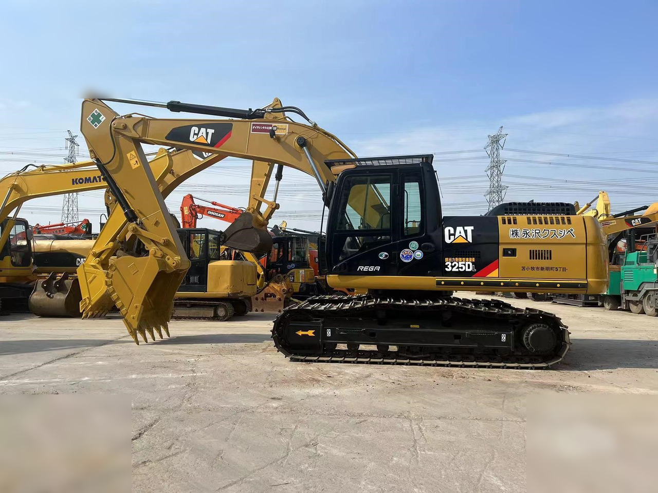 CATERPILLAR 325DL - Ekskavator me zinxhirë: foto 1 CATERPILLAR 325DL - Ekskavator me zinxhirë: foto 1