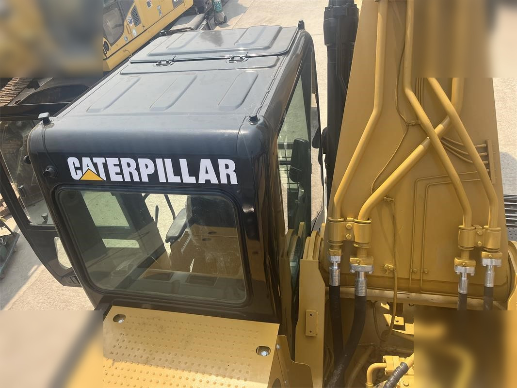 CATERPILLAR 330D - Ekskavator me zinxhirë: foto 5 CATERPILLAR 330D - Ekskavator me zinxhirë: foto 5