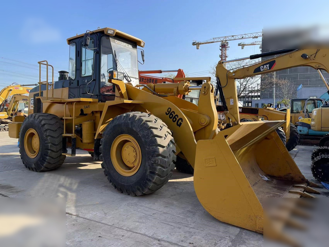 CATERPILLAR 966G - Fadrom me goma: foto 1 CATERPILLAR 966G - Fadrom me goma: foto 1