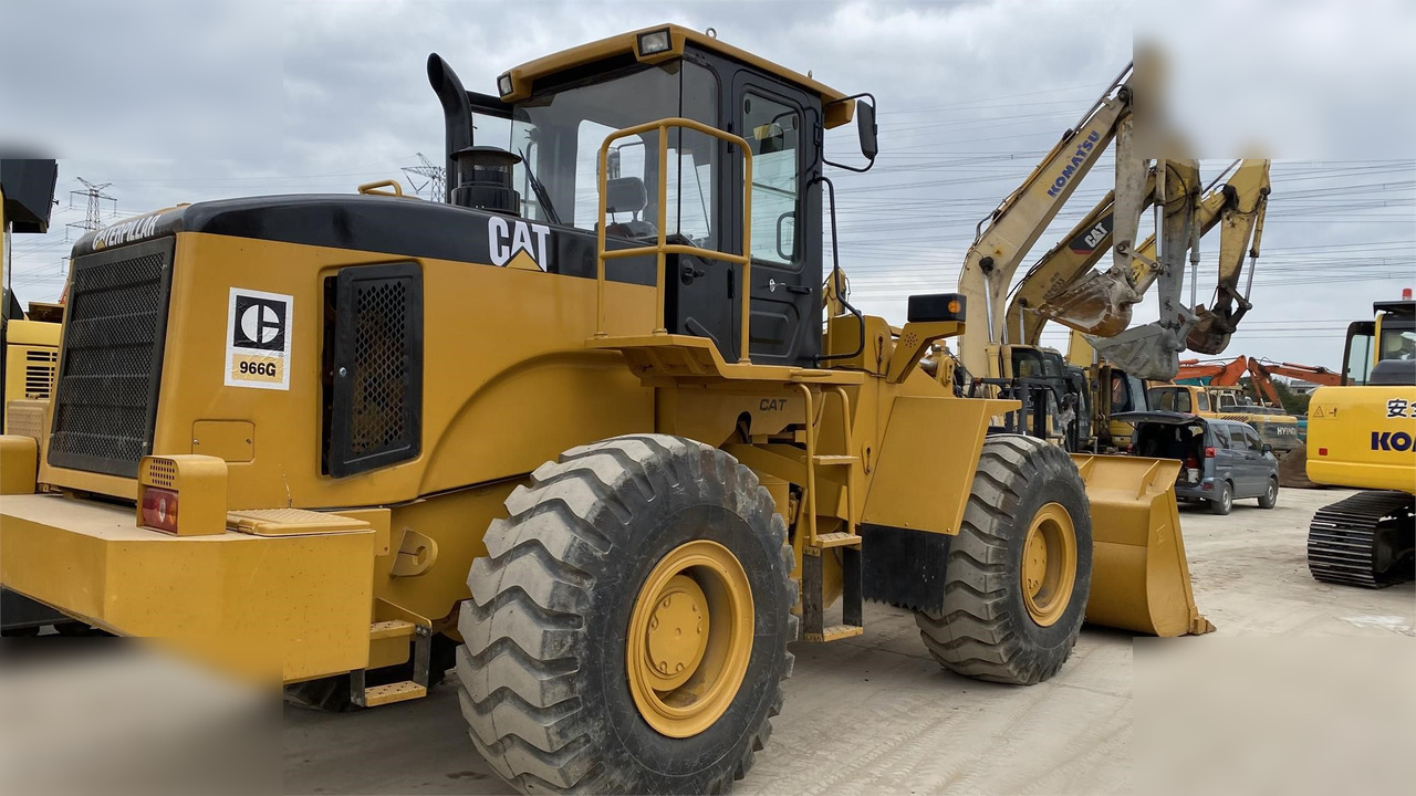 CATERPILLAR 966G - Fadrom me goma: foto 1 CATERPILLAR 966G - Fadrom me goma: foto 1